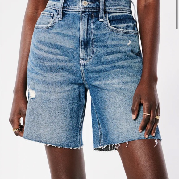 Hollister Ultra high-rise distressed dad short 7" - Picture 4 of 4